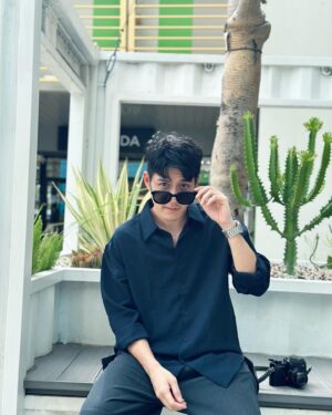 Andy Wu Instagram - 好久沒跟小擎人們說
情人節快樂了～

哈哈哈哈哈
祝大家
七夕快樂☺️

#情人節 #七夕