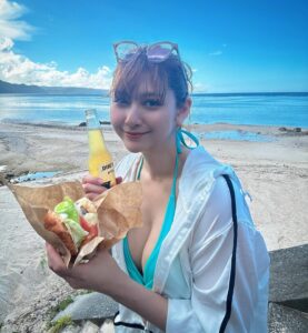 Actress Angela Mei HD Instagram Photos and Wallpapers August 2024
