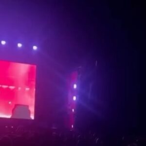 Angèle Instagram - Its hard to explain… MERCI @wearephoenix for inviting me on this very very special evening, to sing this masterpiece by @kavinsky 
J’aurais jamais cru vivre une telle expérience dans ma vie 🇫🇷♥️🇧🇪
@coperni 💫
@olympics 🥇