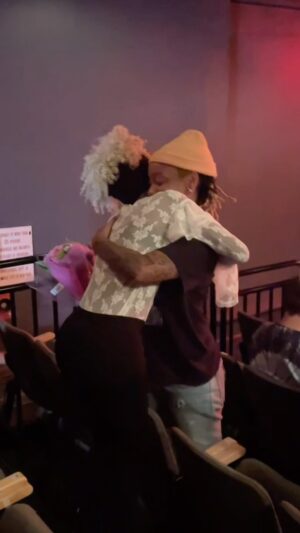 Angelica Ross Instagram - My girlfriend G. flew to NYC after just getting back from Amsterdam to surprise me at my show last night! 🥹

@thefreeactorvist says to me, “is that your person in the locs” I didn’t even look, I just said “No”, knowing that my girlfriend wasn’t going to be able to make it to see the show.  And then I GAGGED!

Thank you @therealsararamirez for capturing this moment ❤️

I was just telling her how much I feel off balance without her and she just shows up.  This meant the WORLD to me!  She continues to show up and show me ❤️ love in ways that I have always wanted and needed.  I’m holding on TIGHT to this one ❤️‍🔥❤️‍🔥💐#NMRK 🙏🏾📿