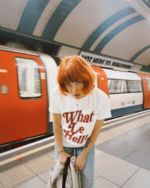 Angy Fernández Instagram - No se si habré estado en Londres, sin exagerar, 60 veces por lo menos (no las he contado, pero magustao ese número) pero si, muchos vuelos, conciertos, musicales, paseos. Una ciudad que me fascina y a la que siempre quiero volver.
Me faltaba ir con mi mejor amiga. Años y años hablándolo y planeando hasta que POR FIN ha pasado.
48h para cumplir el sueño de ver a @justintimberlake en concierto. La felicidad son estos momentos, aunque cortos y sin apenas descanso, te recargan y te inspiran.
Hasta pronto Londres. Hasta pronto, amiga 🧡
Vuelta a casa, que el jueves ya toca empezar funciones
🤞🏻