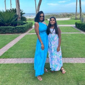 Anila Sajja Instagram - Sea Island moments 🌊🏝️#medicalconference #familytrip #sajjafamily #drkiransajjamd @kiransajja_md 
.
#anilasajja #contentcreator #fashionblogger #atlantainfluencer #atlinfluencers #southasianinfluencer #married2med #drlife