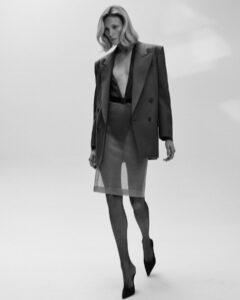 Actress Anja Rubik HD Photos and Wallpapers July 2024
