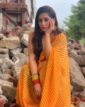 Anjali Tatrari Instagram - 🧡

📸 - @anusoru kaafi aesthetic 🤭🧱 

#anjalitatrari