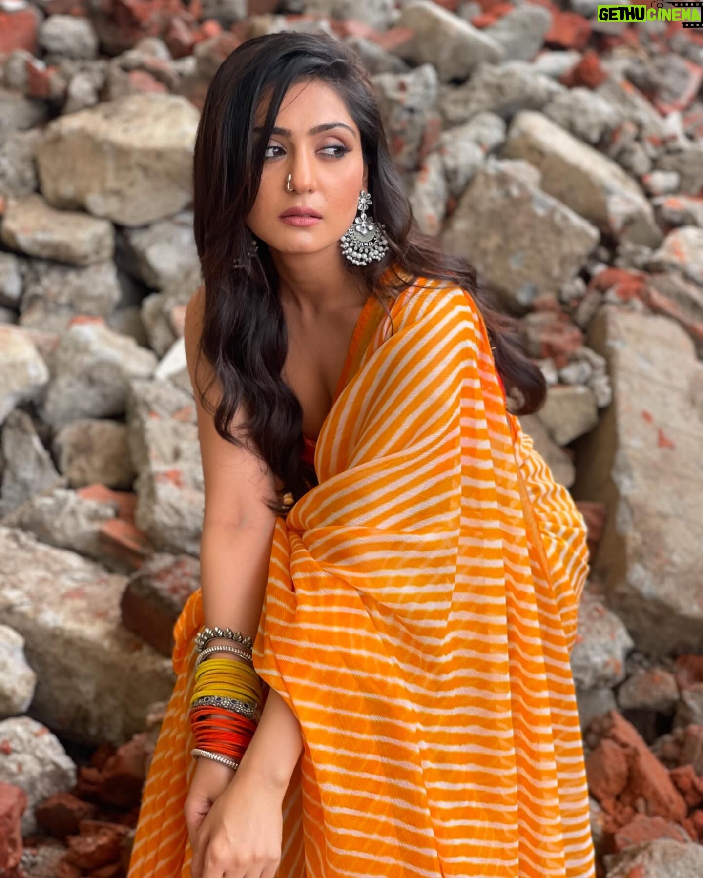 Anjali Tatrari - 39.2K Likes - 🧡
📸 - @anusoru kaafi aesthetic 🤭🧱
#anjalitatrari