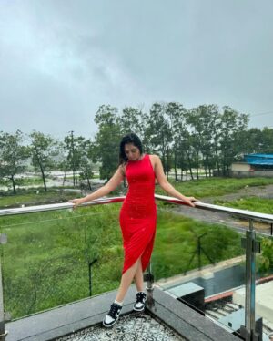 Anjali Tatrari Instagram - Due to personal reasons, I will be shining brightly and unapologetically for the foreseeable future 🤍

Grateful. 

#anjalitatrari