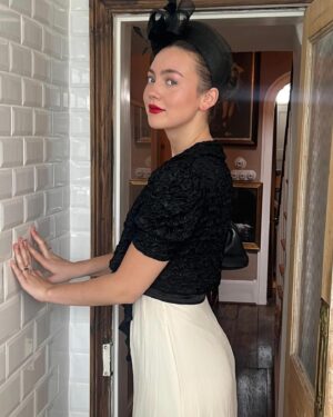 Anna Friel Instagram - Her first Ascot.  Gracie boo. You are a vision . I am a proud mama. Brains, beauty , talent , elegance , kindness and an old soul. Love you. Enjoy @gracie_friel ,  mama 💕💕💕💕💕