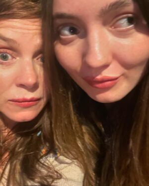Anna Friel Instagram - Welcome to 19 my angel girl.. I am so blessed and greatful to share today with you. I love you more than anything in the whole wide world and I wish the whole wide world for you. Happy happy happy birthday beautiful, brave , Gracie. I love you, mama. 💕💕💕💕💕💕💕💕