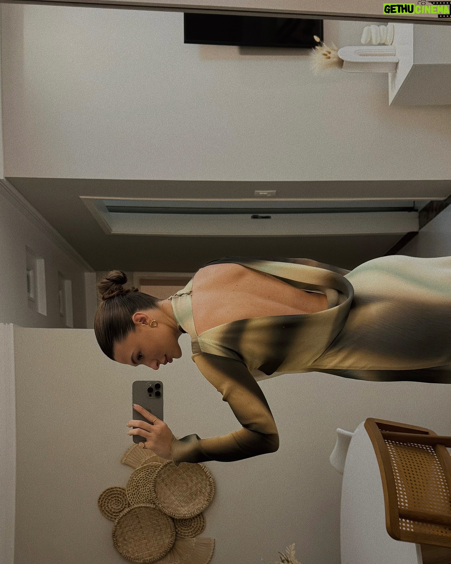 Anna Retonde - 3 Likes - ——— as ultimas de Maio ♡