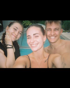 Anna Šulcová Instagram - 90´s babies 🎞️📸 a Bětka 💓