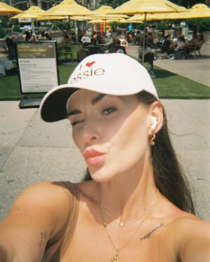 Anna Šulcová Instagram - 90´s babies 🎞️📸 a Bětka 💓