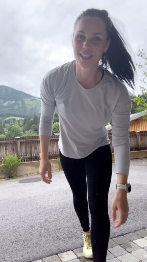 Anna Veith Instagram - I’m starting to train again after our second baby. 
Would you like to get fit with me? 
🔗 Link in my bio 

And for the workout: do each exercise for 1 min and 2 - 3 rounds 💪
#sowasvonfit #sportydays #getfit #training #workout #behealthy #behappy #feelgood #trainwithme #havefun #arxguesthouse #findyourpeak