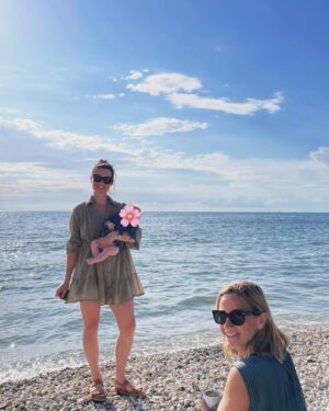 Anna Veith Instagram - Vitamin sea and friends 💕🌸