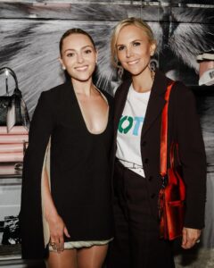 Actress AnnaSophia Robb HD Photos and Wallpapers August 2024