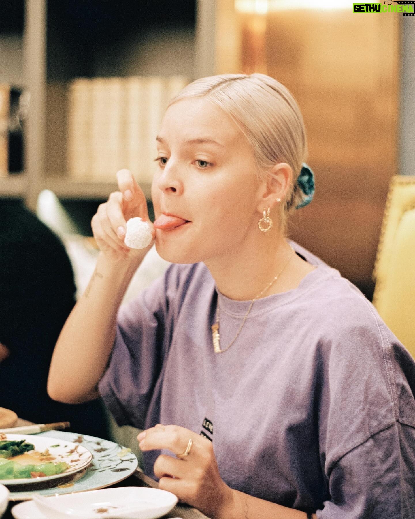 Anne-Marie - 429.5K Likes - ASIA!!! I WILL BE BACK IN SEPTEMBER AND I CAN’T WAIT 🌸🌸🌸
🇯🇵 Tokyo - 24th September
🇯🇵 Osaka - 26th September
🇵🇭 Manila - 28th September
🇸🇬 Singapore - 30th September
🇭🇰 Hong Kong - 3rd October
🇹🇼 Taipei - 7th October
Japan, general sale starts at 10am on 29th June. All other dates, general sale starts Friday 24th May!
SEE YOU ALL THERE 💗💗💗
📸 @willbeach__