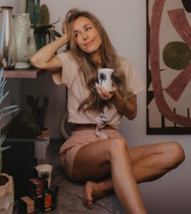 Actress Annemarie Carpendale HD Instagram Photos and Wallpapers June 2024