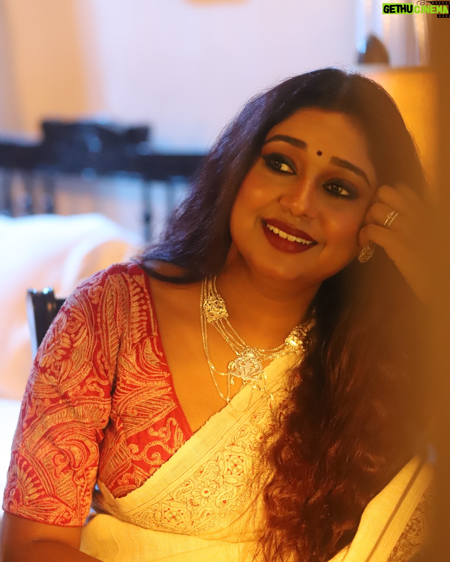 Antara Mitra - 11.6K Likes - চারুলতা
৮.৮.২০২৪
পোশাক- @bohurupi_santiniketan
ভাবনা - @rabhisek