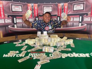 Anthony Instagram - ラスベガス最高
WSOP最高

#WSOP
#ラスベガス最高
#最後の写真は多分生き別れのブラザー