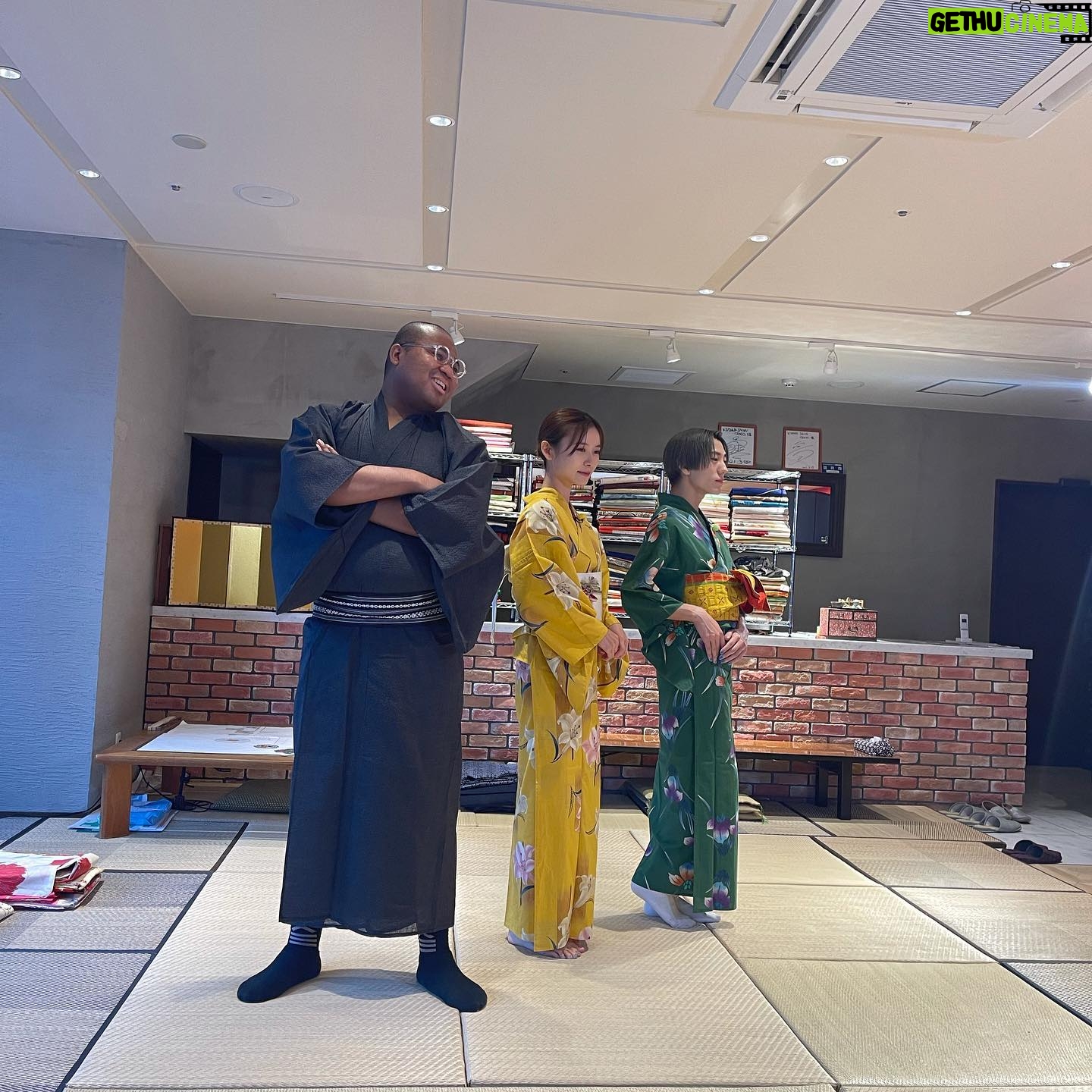 Anthony - 2K Likes - 謎の3人!!!
3人で楽しいロケしたよーーーーー
#白黒写真
#真ん中西郷隆盛の生まれ変わり!?