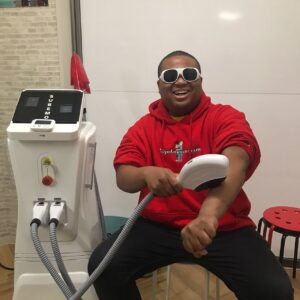 Anthony Instagram - 友達が町田にオープンした
脱毛サロンに来た！！！
モテ男になりたい！！！

#マジでモテたい