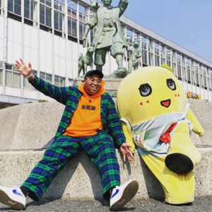 Anthony Instagram - ふなっしーとの仲良し旅
今年も行って来ましたーーー！！！

#ふなのみくす
#ふなのみくす8
#2人で歩いてると街中で目立ちまくり