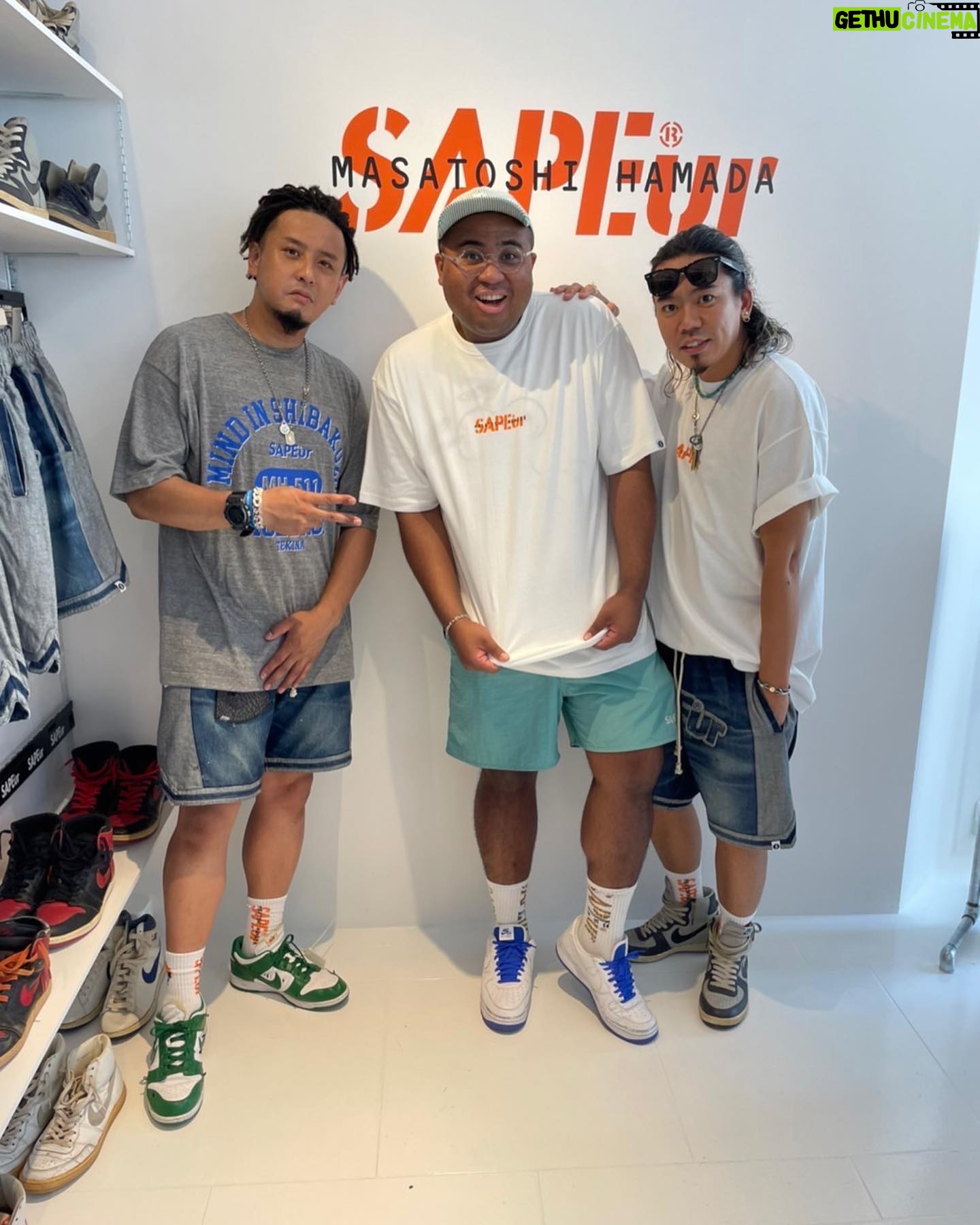 Anthony - 1.9K Likes - マイメン2人!!!
日頃からこの2人の努力は凄い!!!
#sapeur
@sapeur_official
@nobunaga__kicks
@mayjordan23
これからもよろしくっす!!!