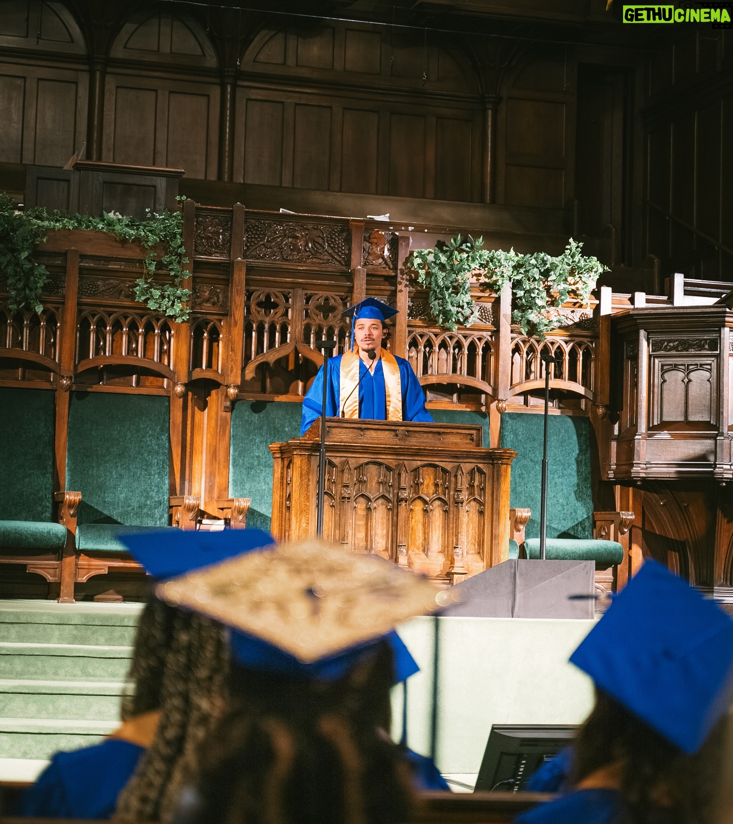 Anthony Ramos - 60.3K Likes - WE GRADUATED! Thank you @amdaofficial for having me as the commencement speaker for the 2024 graduate class 🎓
Happy to have spent this day with my family and my closest friends.
They didn’t wanna throw the hats…. 😂