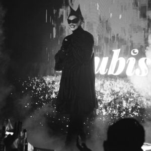 Anubis Finch Instagram - London has my heart!!🫀debut performance of my single WONDERLAND🎙️🖤 photos by @frankier63 🎨