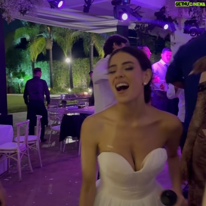 Any Gabrielly - 420.9K Likes - What a gift it is to see friends making their dreams come true 🥹 @sabinahidalgo you were the most beautiful bride and my heart is overflowing. Viva el amor!!! 🤍
Also, @nowunited reunited babyyyy!!! ✨✨✨