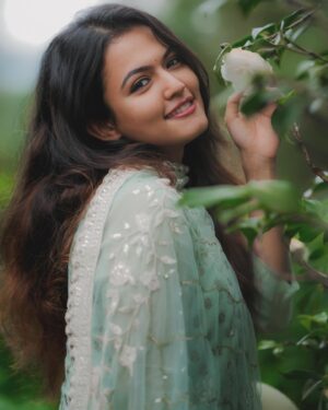 Aparna Das Instagram - Poove sempoove 🎶

📸 @ash_fotographs