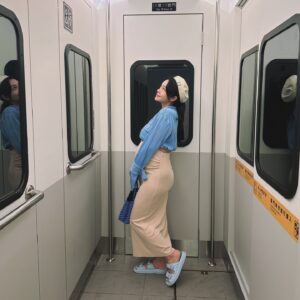 Apple Chan Instagram - Work on yourself. Don‘t ever let another human make you feel unworthy or not beautiful.
Sending you love and good vibes 🩵
