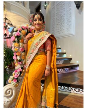 Apurva Nemlekar Instagram - .
❤️Saavni❤️
.
Make up - @manmeet_makeup_artist9201 
Hairstylist - @hairstylish_niki07 
Costume stylist - @shalmalee_t 
Pc - @manasi_rane_96 
Nail art - @londonnails2021 
.
Premachi Goshta @star_pravah
. 
#apurvanemlekar #saree #saavni💃 #premachigoshtonstarpravah #hazeleyes #orangesaree #haldiceremony #mehendi #nailart #eyesthatspeak #indiantraditionalwear #indianculture #incredibleindia #indianbeauty #wedding #weddingday #weddingseason #actorslife #shooting