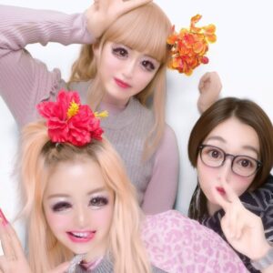 Arakawa Instagram - ∠ｨ･/朮″─　のいけめろと💖

@furyu_girlslabo のプリはいつだってうちらの味方💖💖

わたウサデビューして、推しのpiemoでも撮った💖💖

#正直楽しすぎた
#池田さん可愛すぎ
#かわいすぎんやめやあ？
#フリューのプリは私の全部の青春を知っている
#吉本ギャウじわ

池田さんのちゃんねるにて
楽屋のコント衣装の中からギャルコーデ組んで(?)
プリ撮りに行ってまーす🧞‍♂️⭐️💖💖

@ikenao0919  ほんまにほんまにお忙しい中ありがとうございました❤️😭😭😭😭