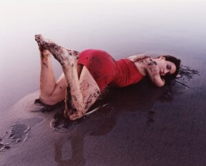 Arca Instagram - the expanse of the horizon quivering with entropy as far as the eye could see then further out into the cosmos a resonance an evermorphing pulsewidth et cetera ad infinitum 
www.mutant1000000.com 
💋