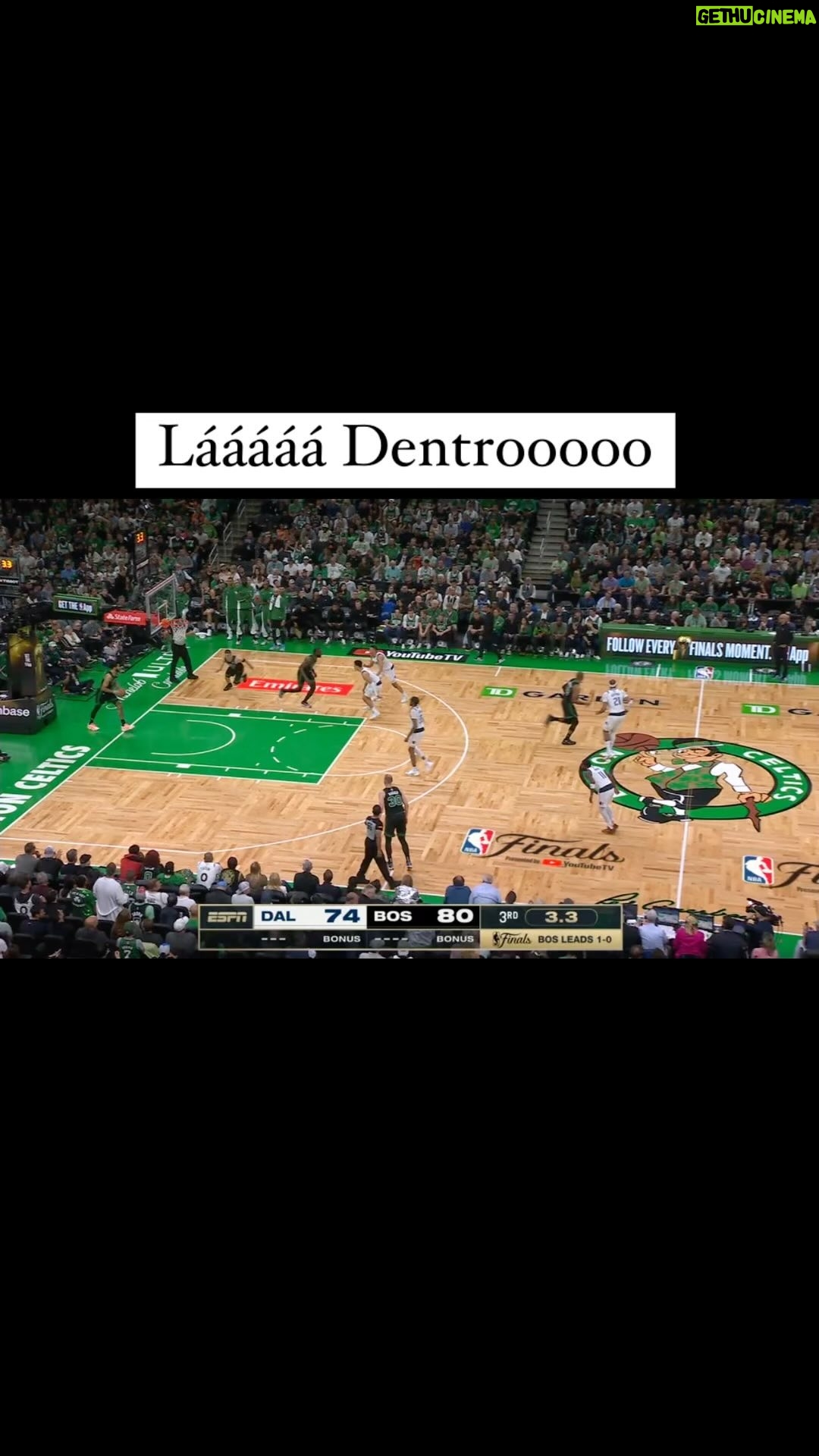 Ari Aguiar - 2.2K Likes - A bolaça do Payton Prichard fez o Ari me perguntar onde foi a bola!
#Nba #nbabrasil #nbanaespn #basquete #basquetebrasil #basket #basketball #boston #celtics #dallas #mavs #nbafinals