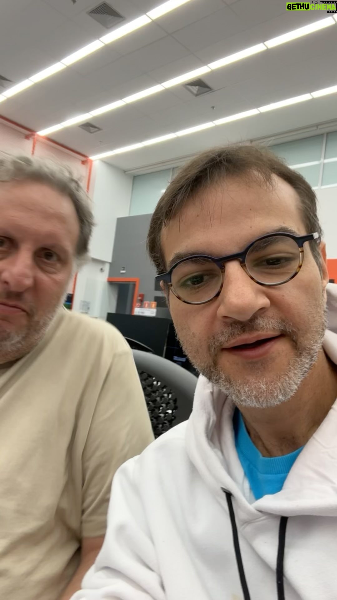 Ari Aguiar - 2.4K Likes - Alerta de piada boa