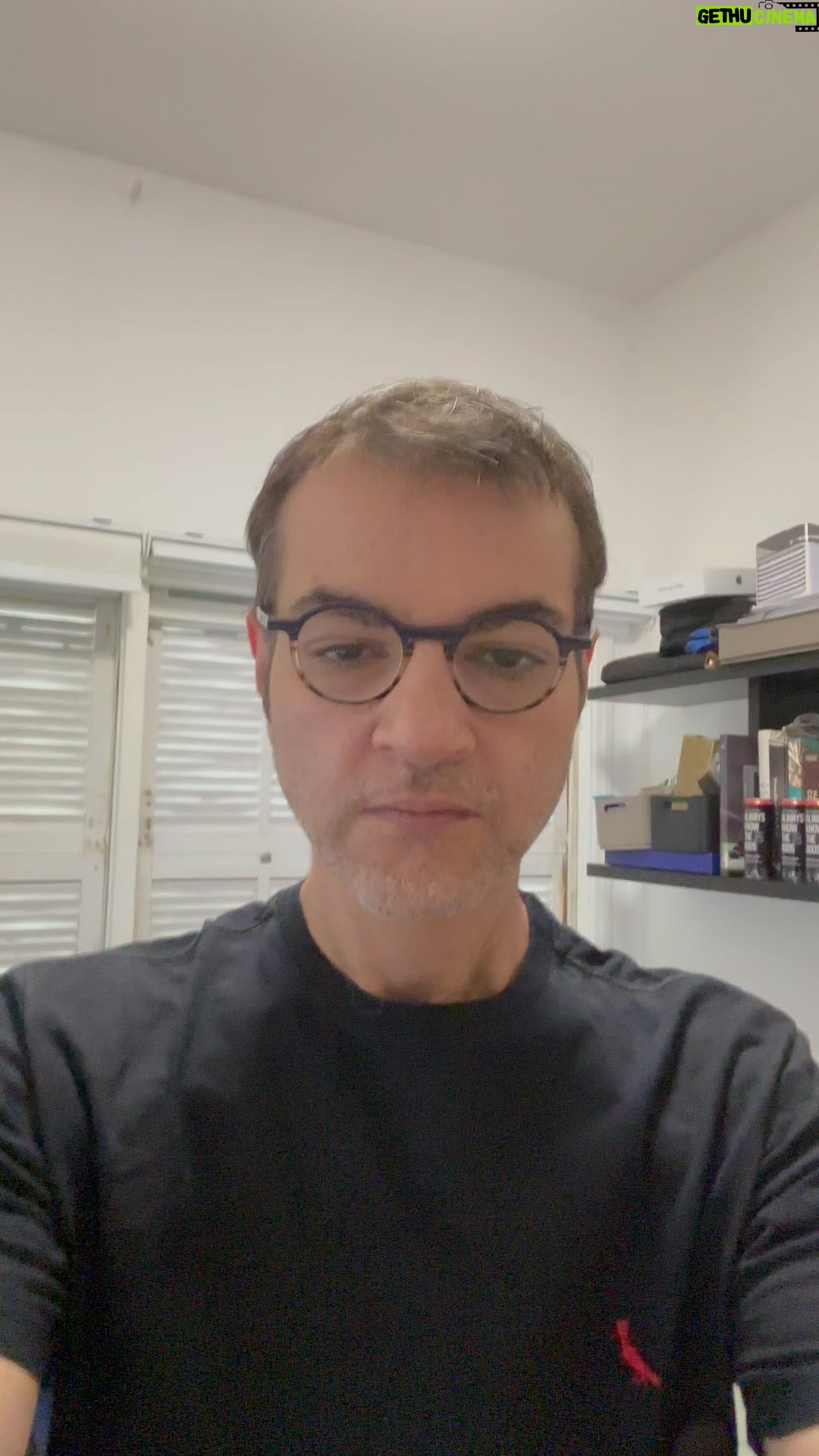 Ari Aguiar - 8.9K Likes - So pra agradecer pelo carinho ontem. Nao consigo responder todo mundo. Nao tenho essa agilidade. Mas brigado demais.