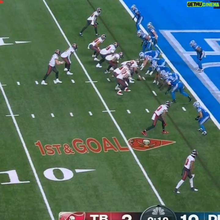 Ari Aguiar - 4K Likes - Drive perfeito de Baker Mayfield e companhia com o TD no final!
Jogaço em Detroit! 🔥👀
📺: #NFLnaESPN | DAZN
🎟: Compre seu ingresso para o NFL IN BRASA.