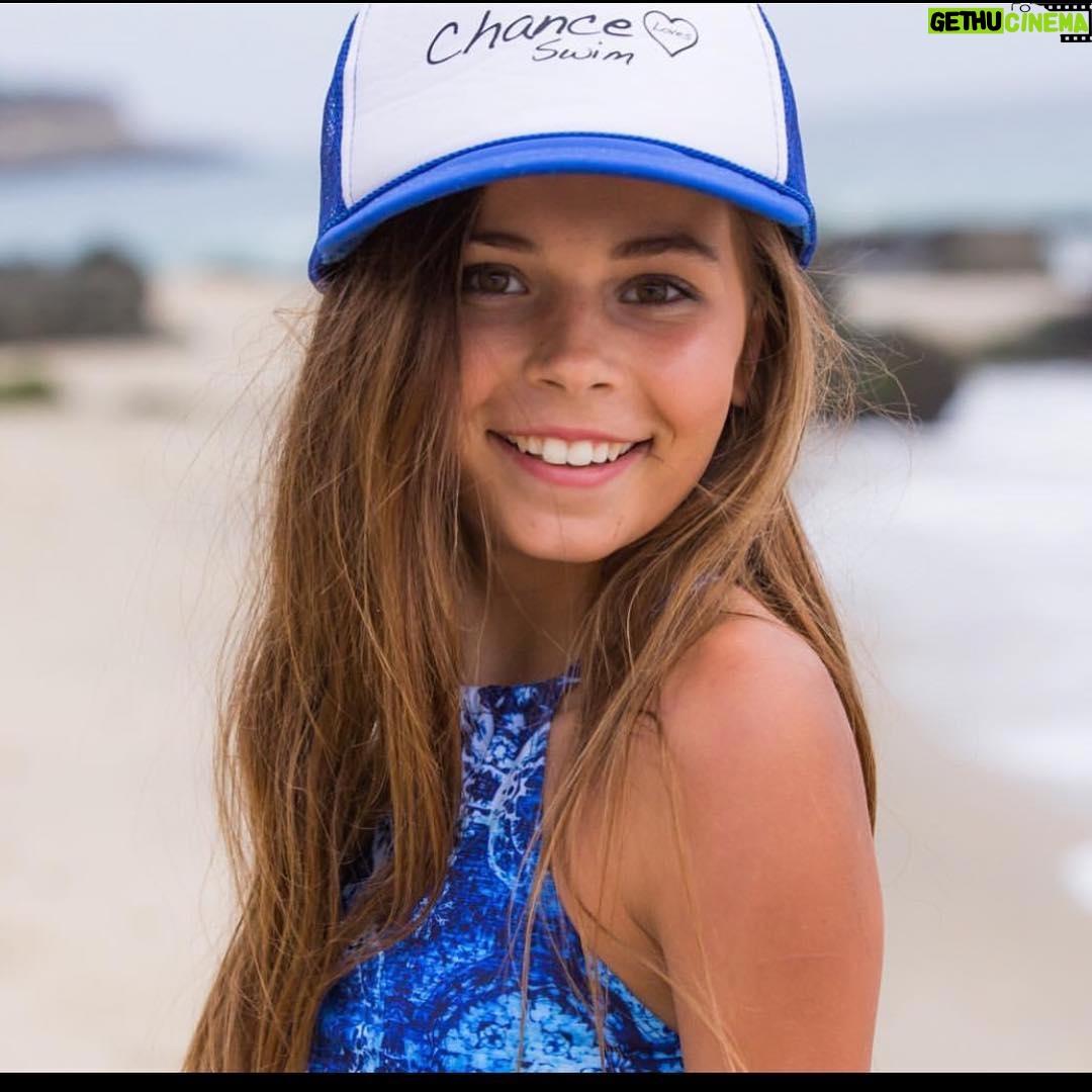 Aria Spinello - 1.8K Likes - Fri- Yay šlet's get this weekend started..seeding SoCal love and support to those in the East Coastā¤ļøā¤ļøstay safe.. @chance_loves_swim #surfergirl #beach #weekend #truckerhats #bikini #teenstyle #socalstyle #fashion #teenfashion #lamodelsyouth @lamodelsyouth #smile #sendinglove #namaste #surf #love #younghollywood