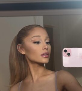 Actress Ariana Grande HD Instagram Photos and Wallpapers July 2024