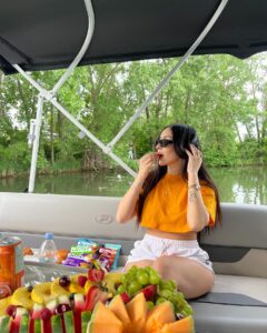 Actress Arielle Salvaje HD Instagram Photos and Wallpapers June 2024