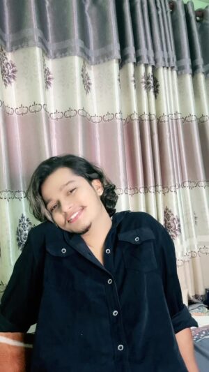 Arjun Sapkota Instagram - तिम्रै माया छ..😎🤭
.
.
.
.
.
.
#arjunsapkota 
#reelsinstagram #PahadiSong #nepal🇳🇵 #trending #reelsfb #trendingreels #nepalisong #explore #kathmandu #reels #instagood #reelsvideo #viral