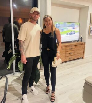Arlene Blencowe Instagram - My heart is full 🥰
Looking forward to another week of catch ups, training and enjoying my time being back home 🏠