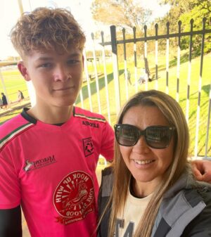 Arlene Blencowe Instagram - My heart is full 🥰
Looking forward to another week of catch ups, training and enjoying my time being back home 🏠