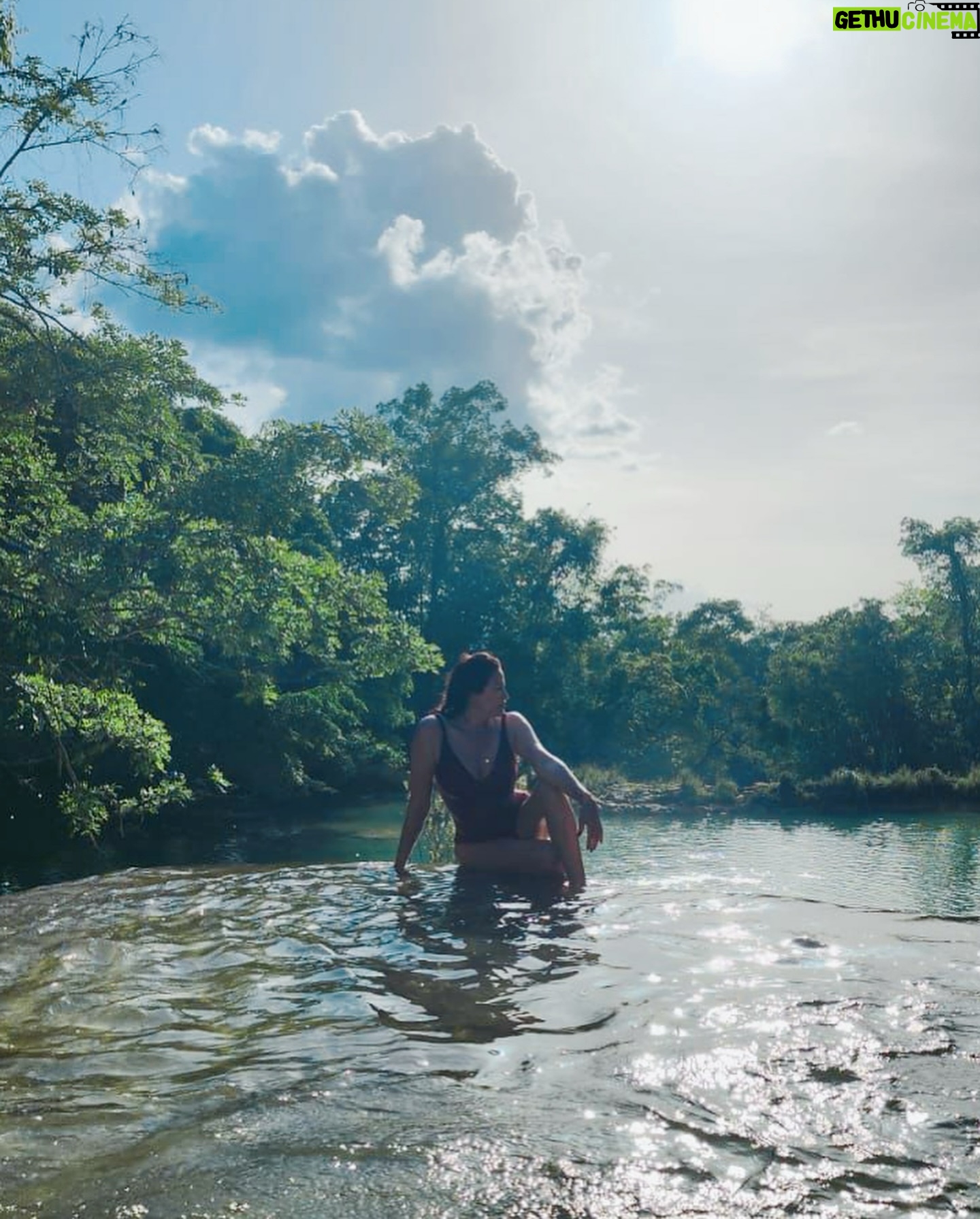 Arleth Terán - 3.9K Likes - Desconectar para conectar 🍃☀️🏝️ Disfrutando cada maravilla de mi México amado 🥰🇲🇽 #CascadasDeRobertoBarrios