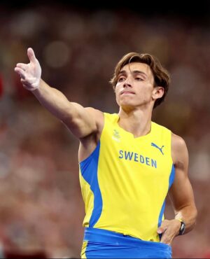 Armand Duplantis Instagram - Sometimes you gotta pop out and show em