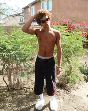 Armani Jackson Instagram - did u forget about me ?