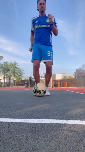 Artem Milevskyi Instagram - Davno ne bilo⚽️💙