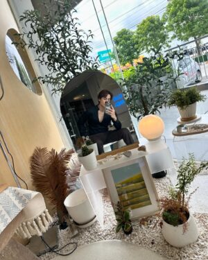 Artit Tangwiboonpanit Instagram - 📸🪞