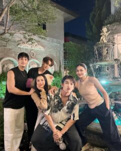 Artit Tangwiboonpanit Most Liked Photos and Posts